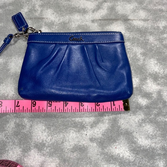 COACH Madison Royal Blue Leather Pleated Wristlet Wallet Purse EUC - Picture 5 of 7